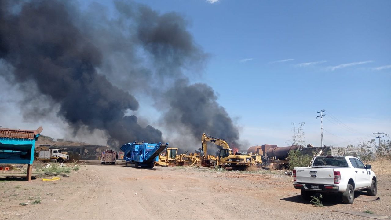 Incendio vehicular camiones Tarimbaro