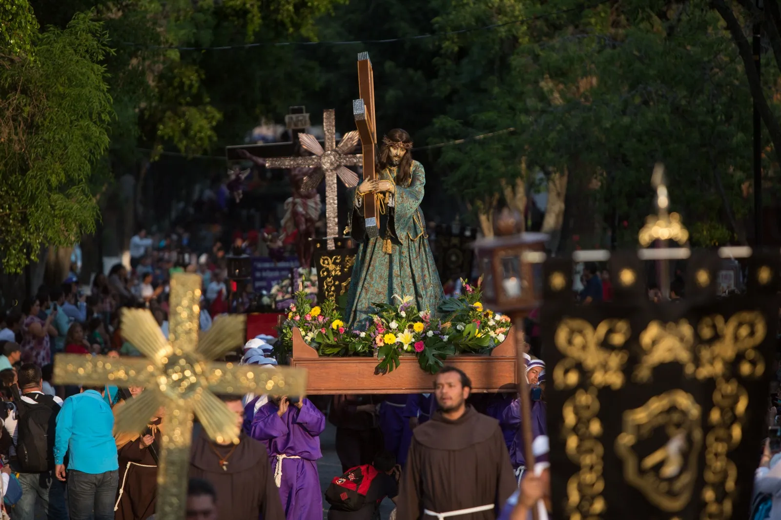 Procesión del Silencio en Morelia, toma en cuenta los cierres viales