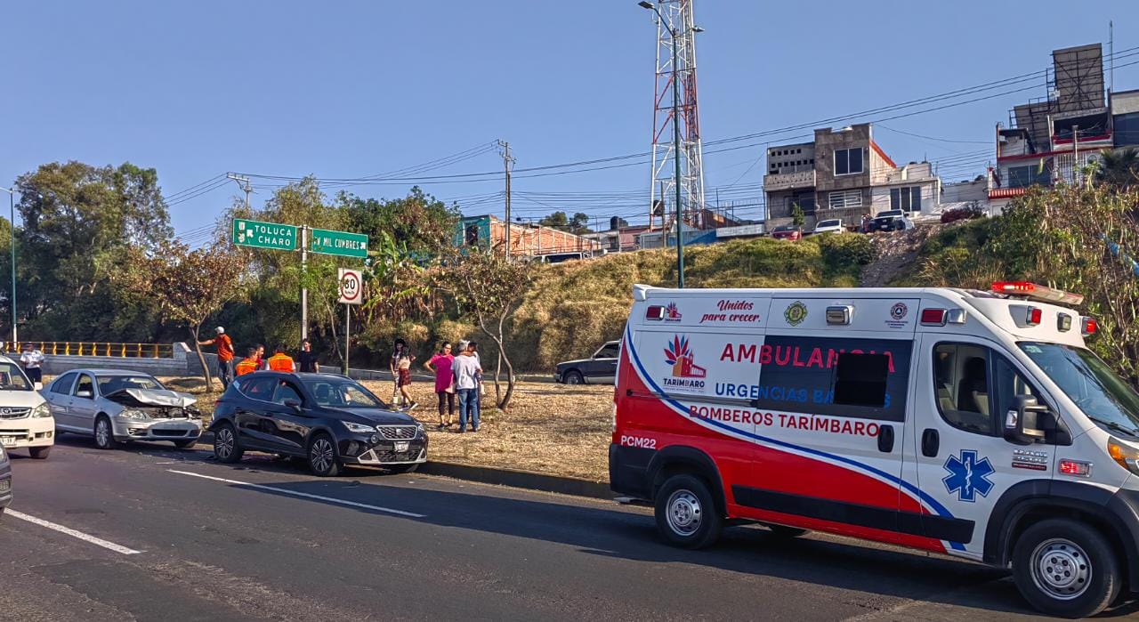 Choque en libramiento norte deja varios lesionados