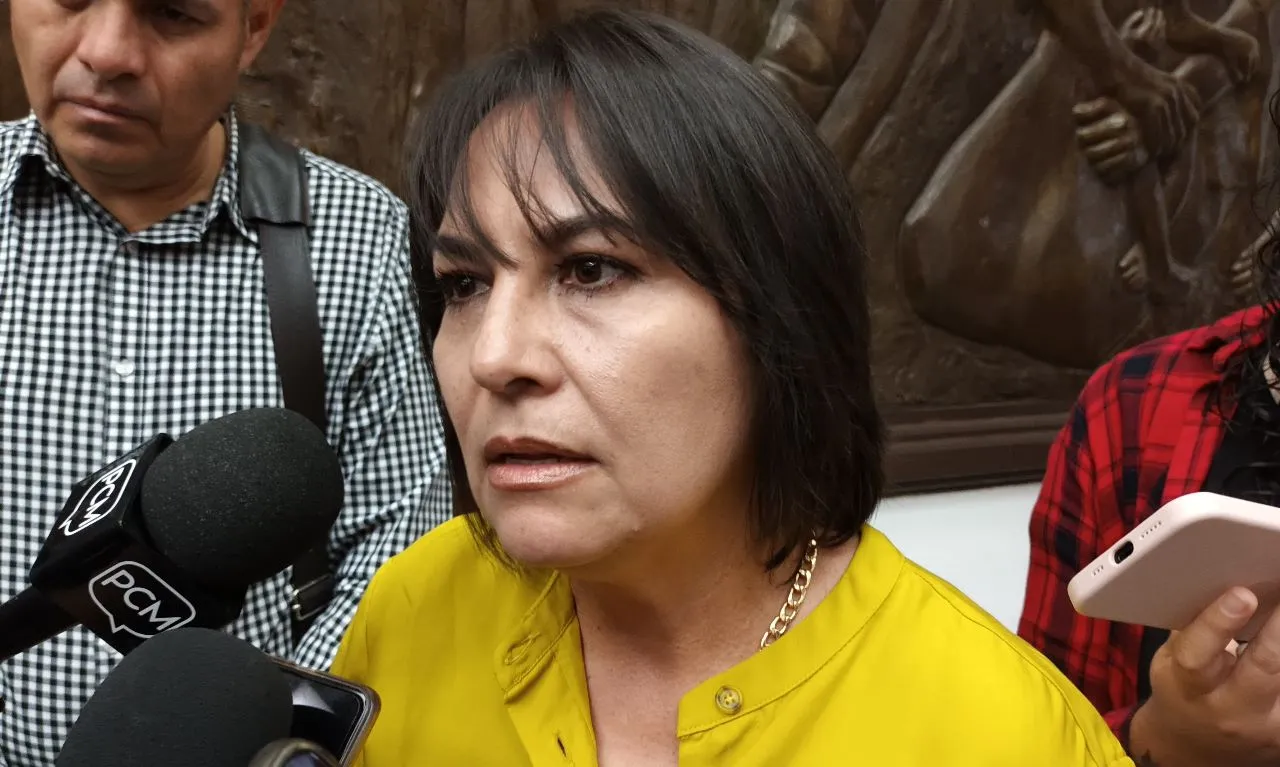 Descarta Mónica Pérez invasión de facultades en reforma a Ley del Notariado