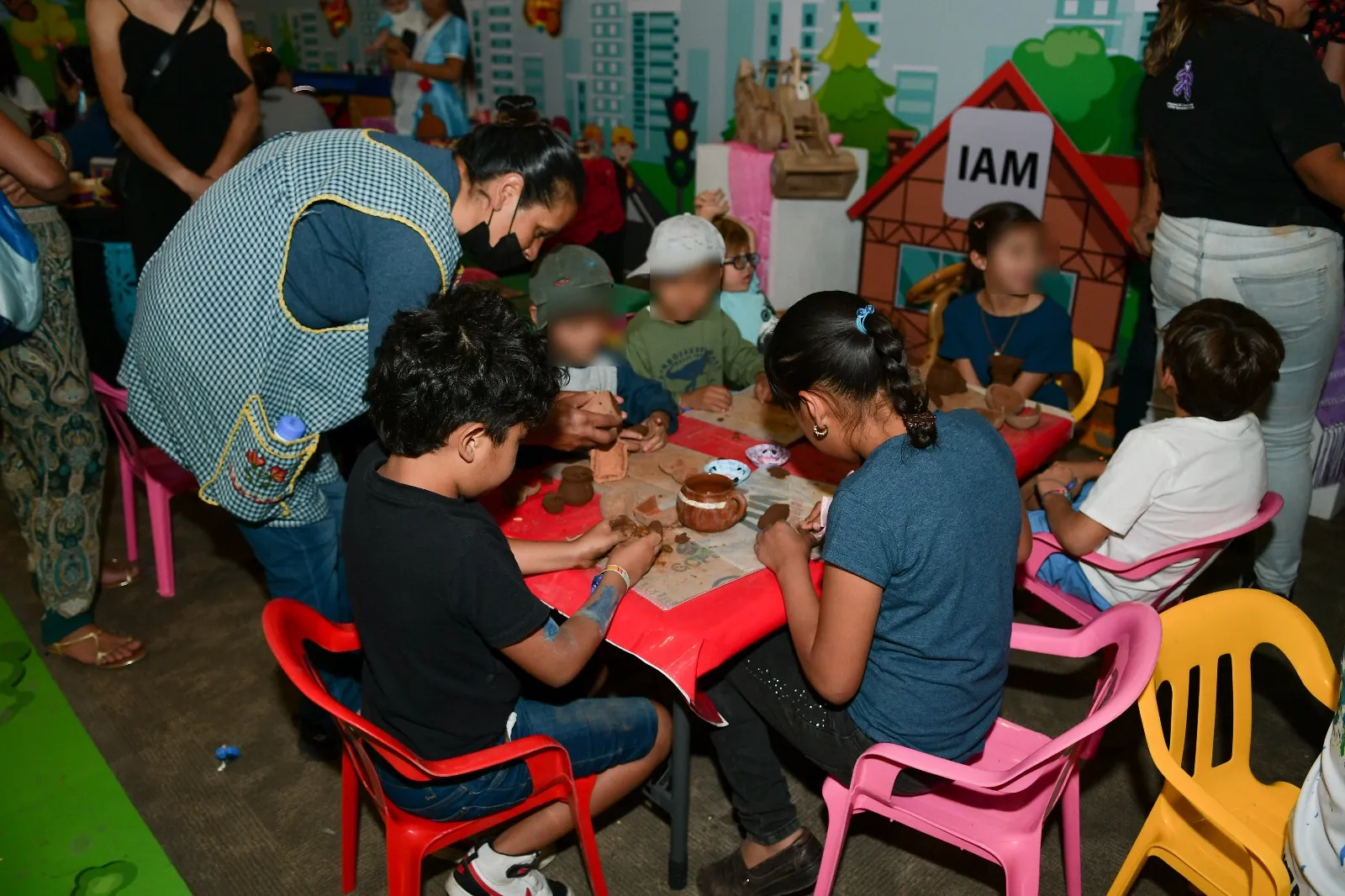Alegría y diversión en el Festival Michoacán de Origen por el Día del Niño y de la Niña