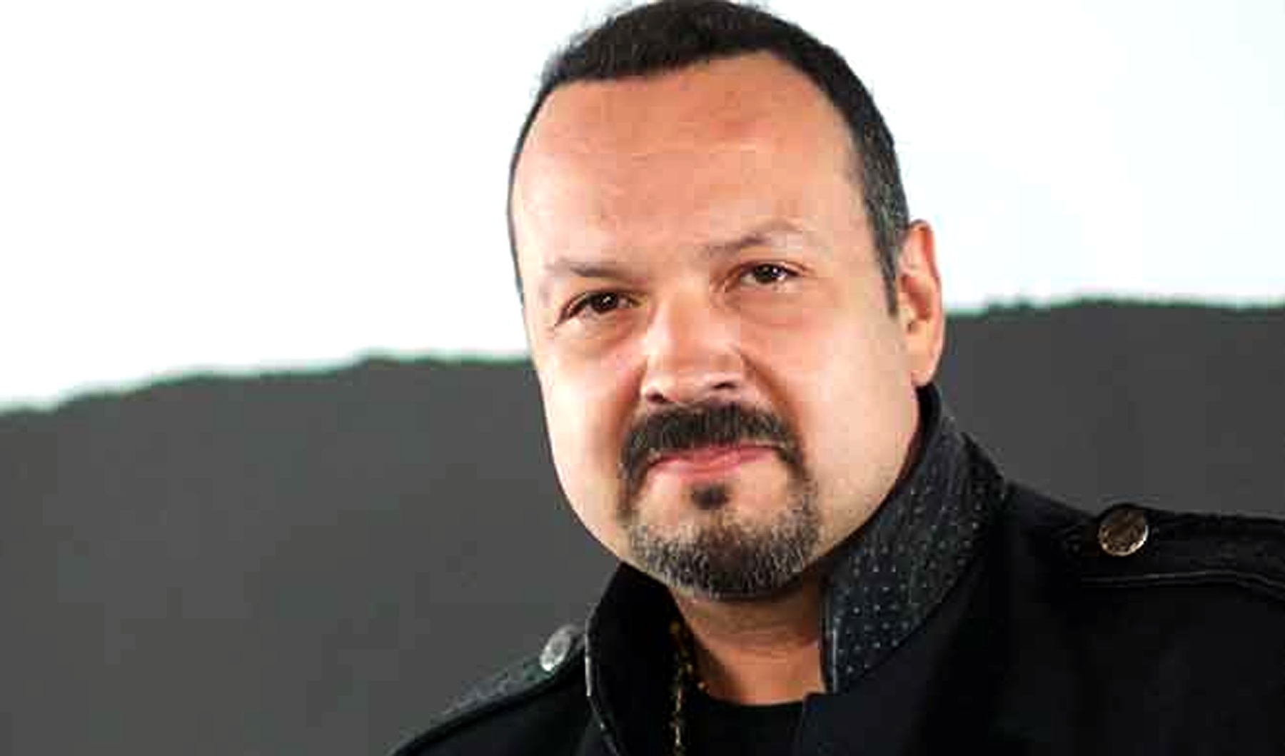 Descarta Pepe Aguilar colaboración con Peso Pluma