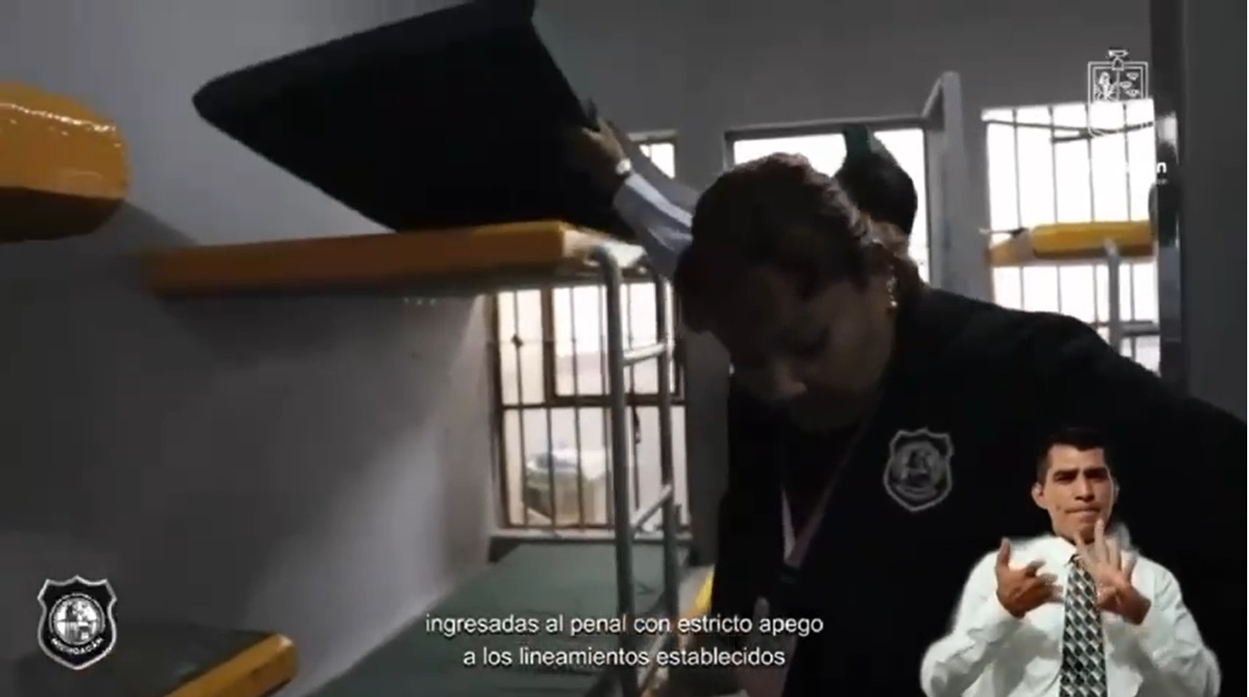 Donan 103 colchonetas al penal de Maravatío
