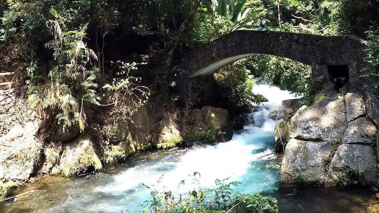 El río que canta, en el corazón de Uruapan