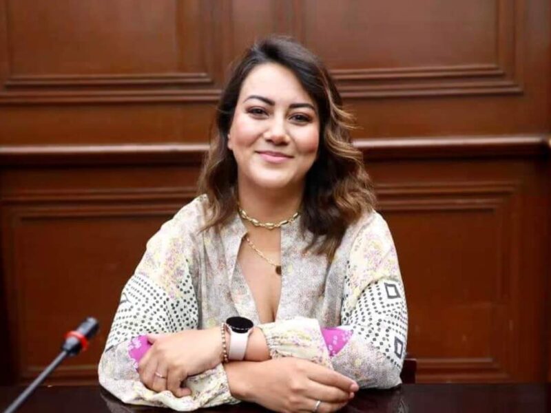 La Diputada Mónica Valdez impulsa una iniciativa en Michoacán para que, por ley, uno de cada cinco cargos públicos sea para jóvenes, fomentando oportunidades e inclusión juvenil
