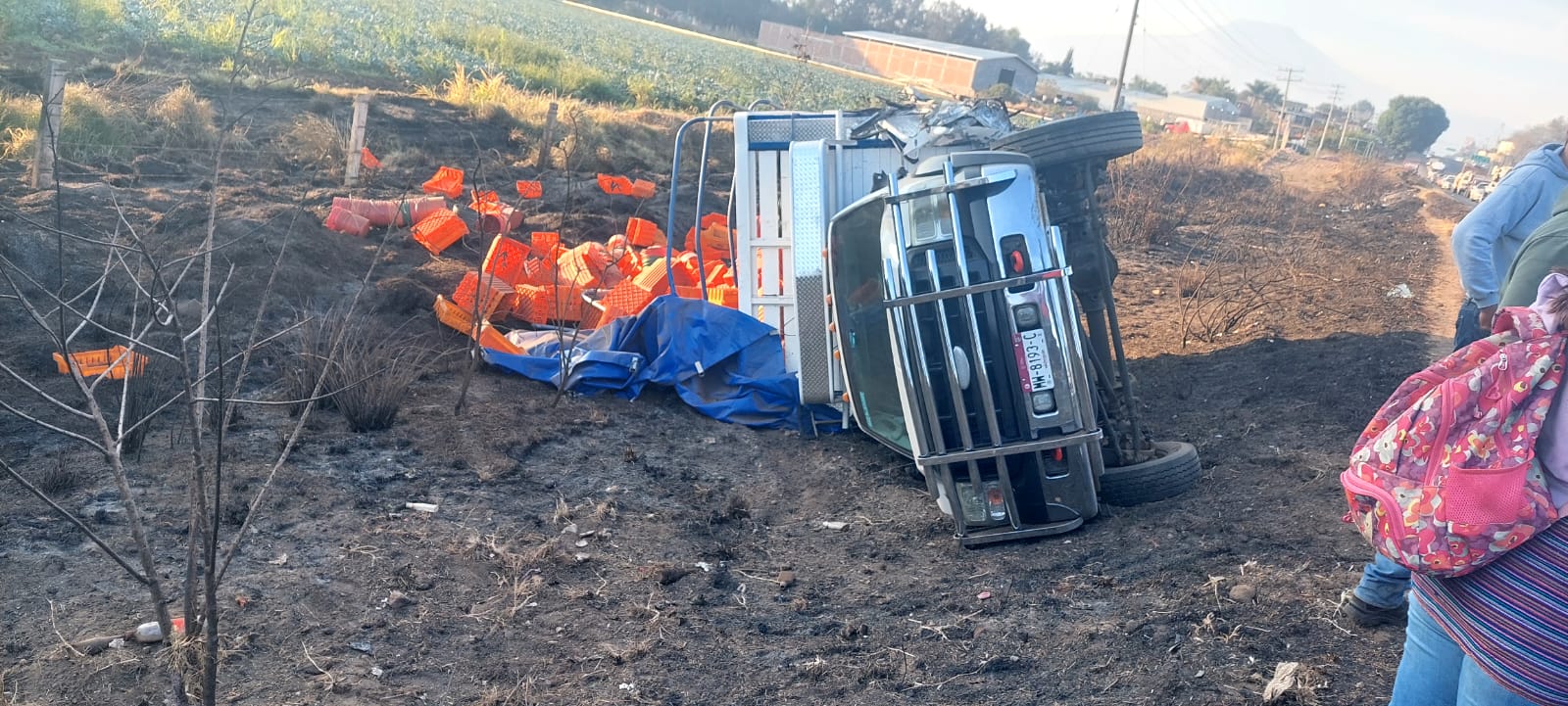 En choque de frente, dos personas mueren y 6 quedan lesionadas