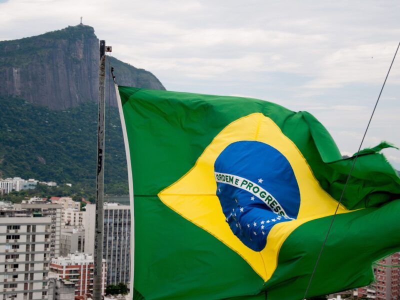 Probará Brasil semana laboral de cuatro días