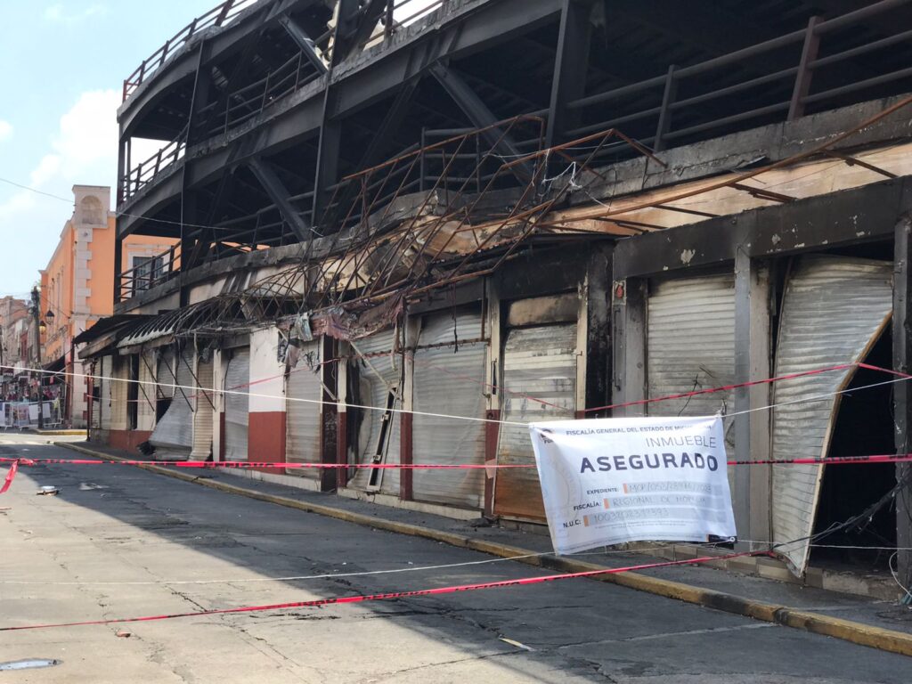 Alfonso Martínez culpa a comerciantes ambulantes de incendio en mercado de Morelia5