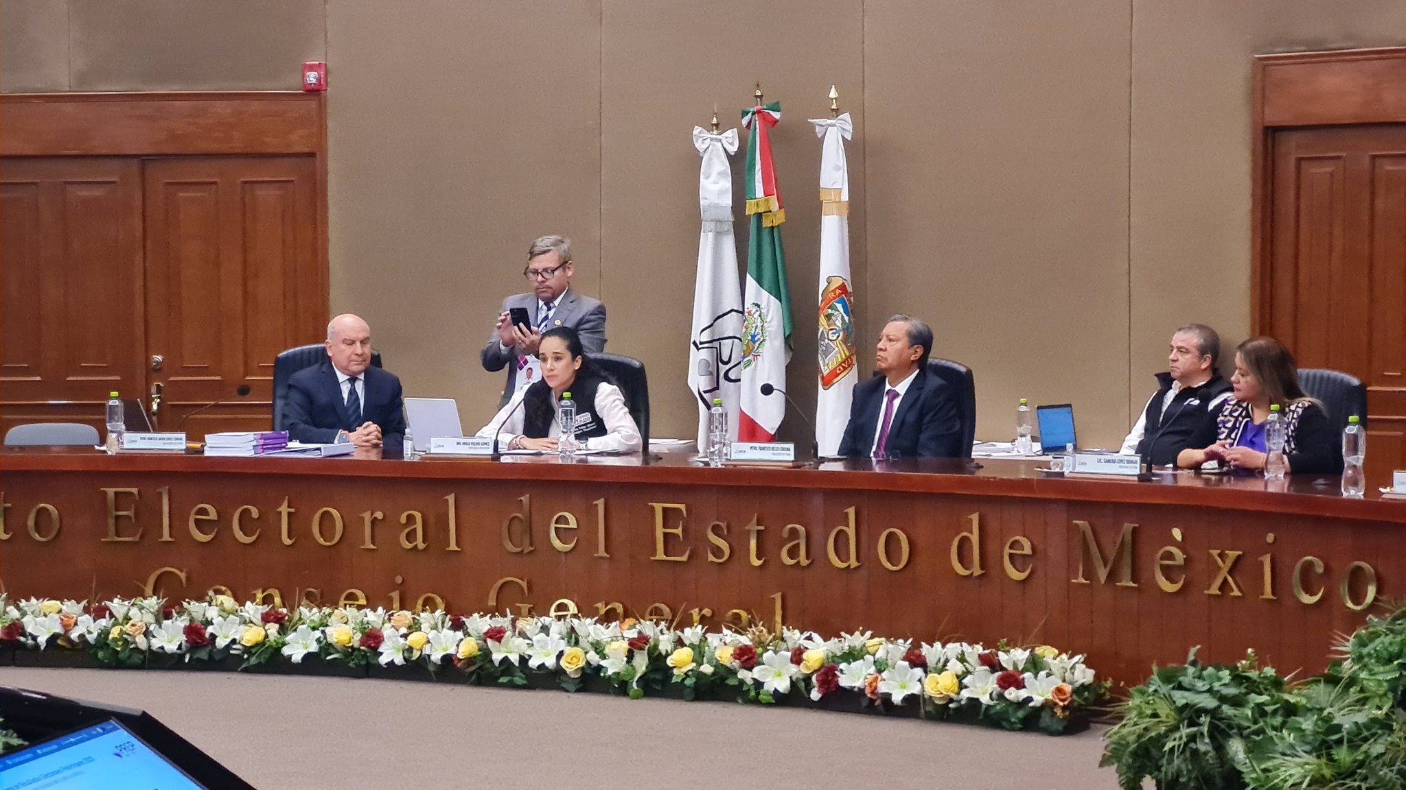 Primer conteo rápido en Edomex da ventaja a Delfina Gómez