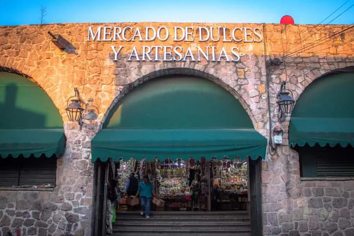 Mercado Dulces Artesanías Morelia