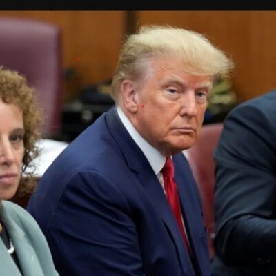 Trump enfrenta 37 cargos criminales por documentos clasificados