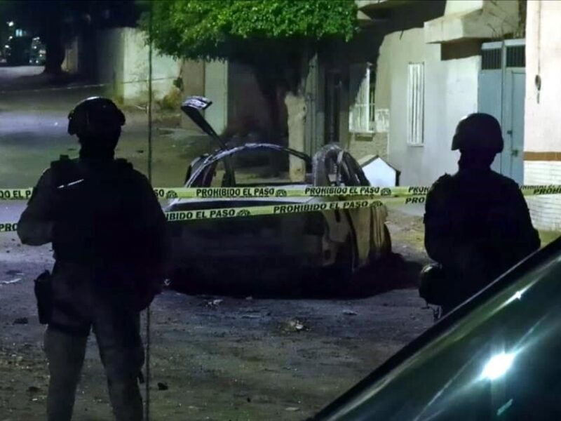 Elementos de la GN heridos por 'coche bomba' en Celaya