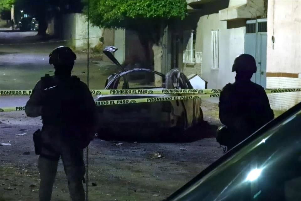 Elementos de la GN heridos por 'coche bomba' en Celaya