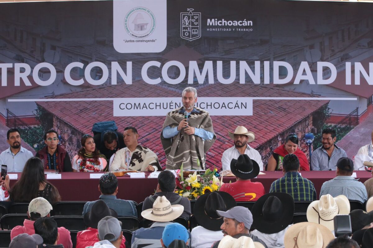 En Comachuen y Sevina, inicia Bedolla gira en las 32 comunidades con autogobierno