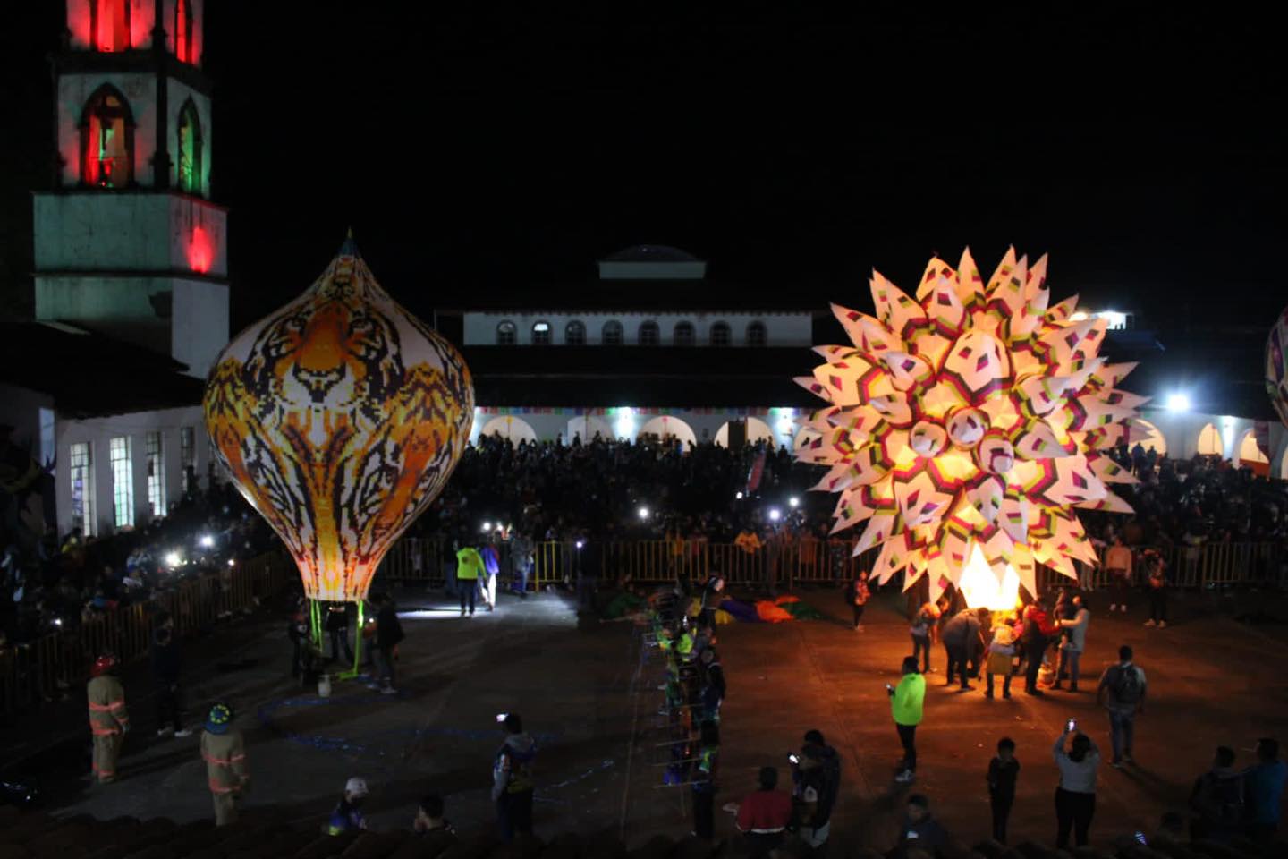 Globos de Cantoya y Feria del Pan en Paracho
