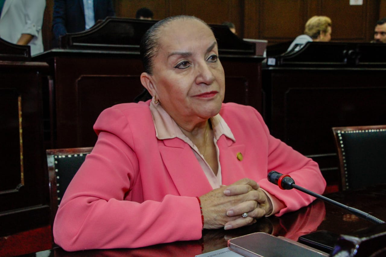 Grave que Comisión Inspectora se reúna en privado con secretario de gobierno
