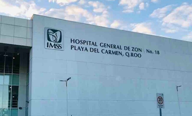 Niña muere IMSS