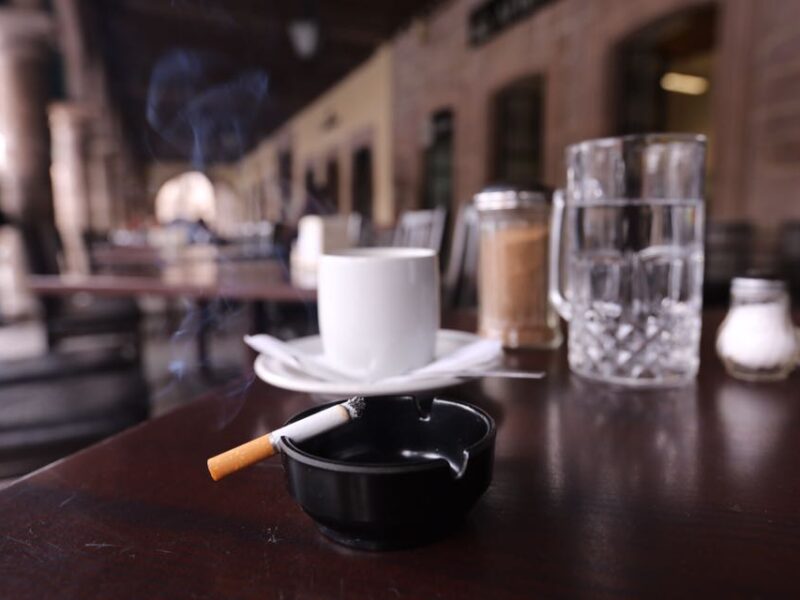Restauranteros retomarán espacios para fumadores