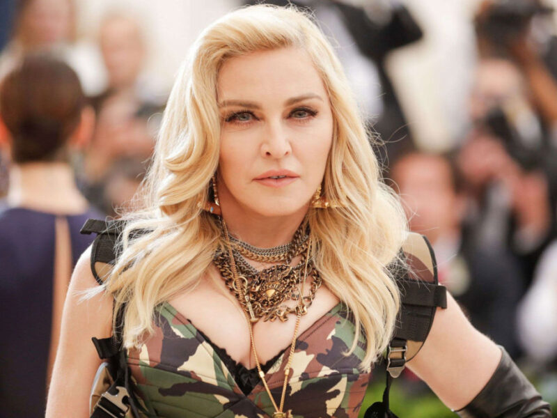 Rompe Madonna el silencio de su recuperación