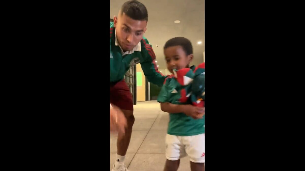 Selección Mexicana sorprende a niño etíope que quiere ser mexicano