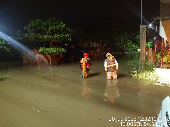 Suman más de 500 viviendas afectadas en Veracruz por lluvias