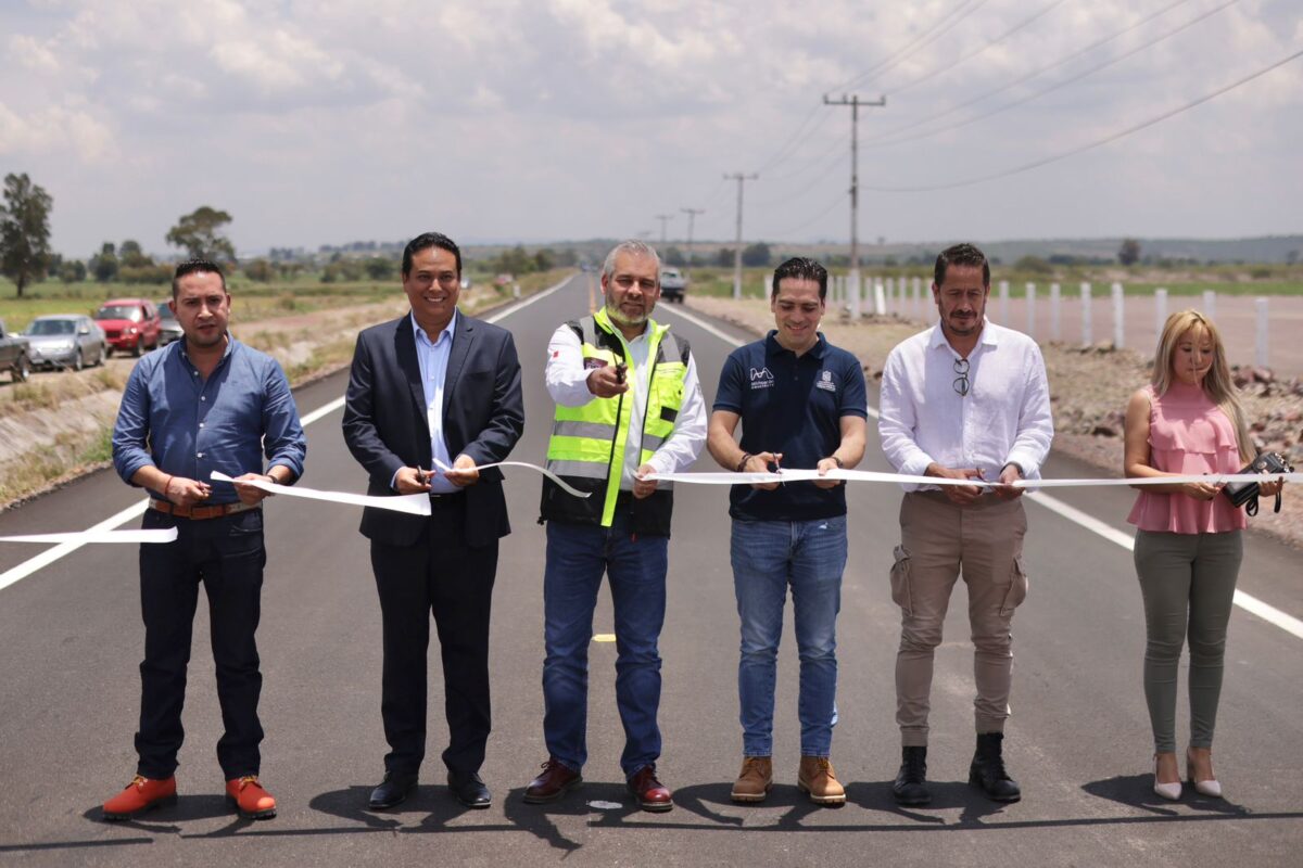 Inaugura Bedolla ampliación carretera en Álvaro Obregón; potenciará la inversión regional
