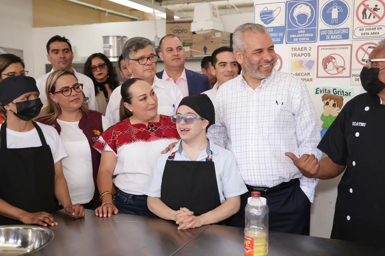 Bedolla inaugura Icatmi María