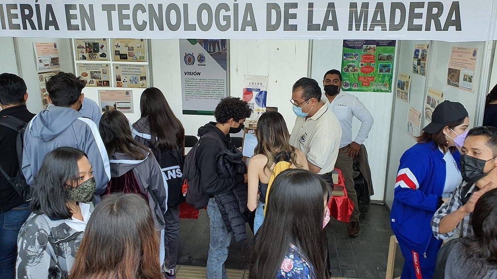 Cerrar Tecnología Madera