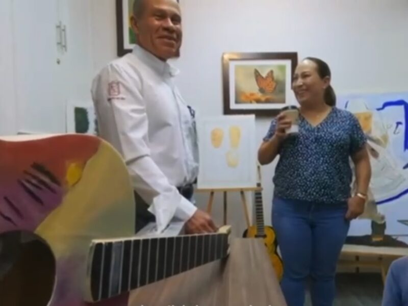 Interno que obtuvo su libertad dará clases de pintura en penales de Michoacán