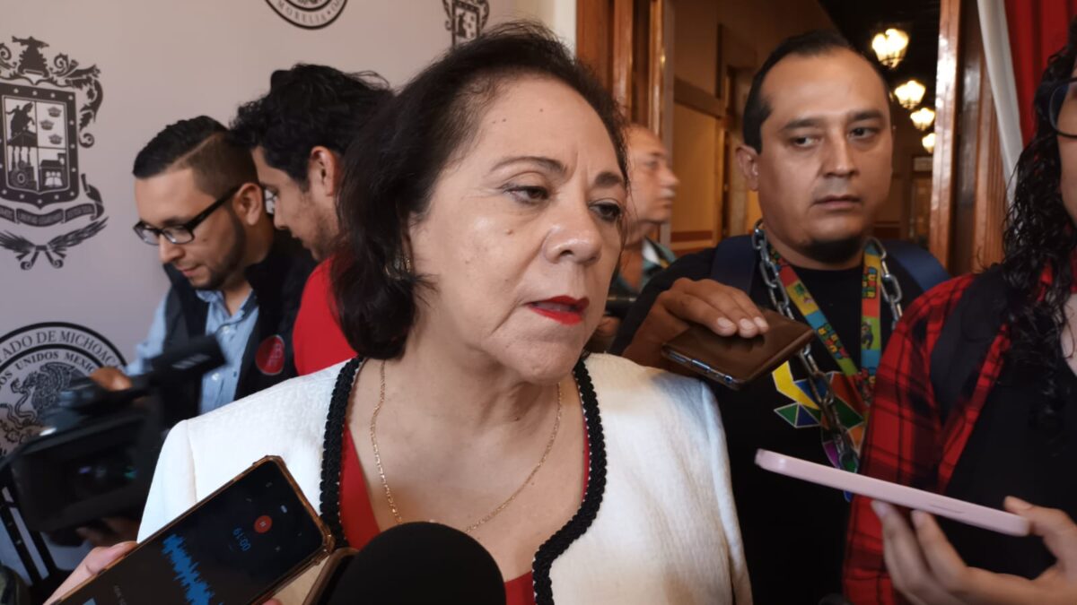 Sin conocimiento Rocío Pineda sobre alguna solicitud presupuestal para Congreso