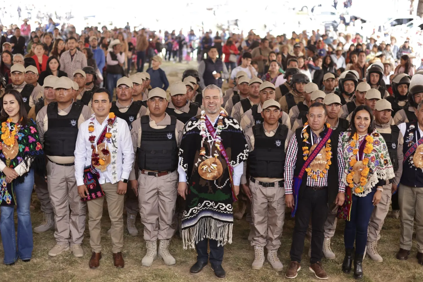 Avanza certificación de kuarichas y rondas comunitarias en Michoacán: Bedolla