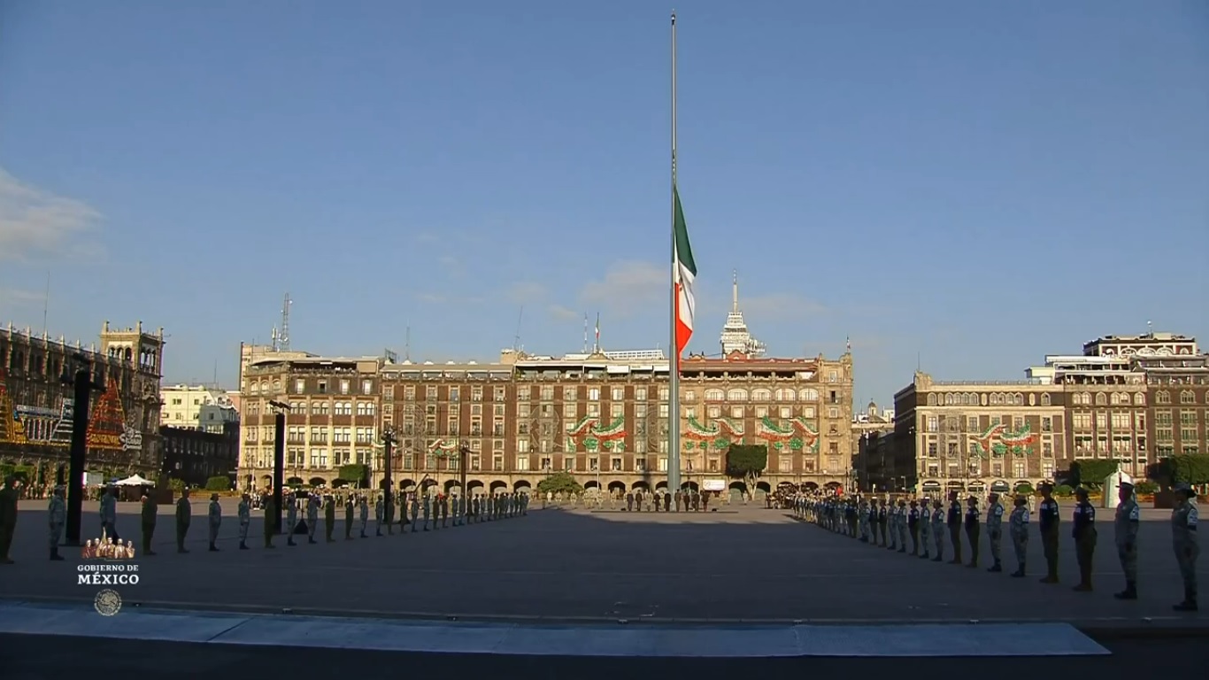 Encabeza AMLO homenaje por víctimas de sismos de 1985 y 2017