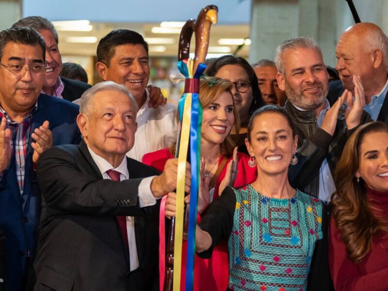 Entrega AMLO “Bastón de Mando” a Sheinbaum