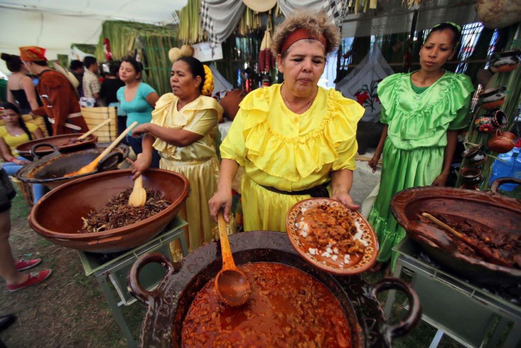 Encuentro cocineras tradicionales Michoacán