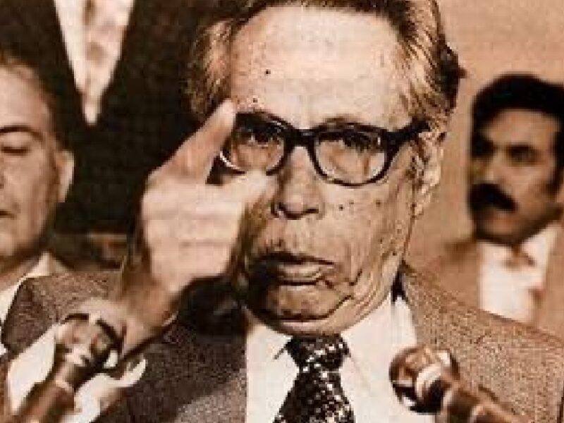 ¿Sabes qué famoso artista de orígenes michoacanos fue asesor de Díaz Ordaz