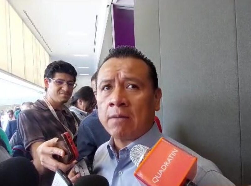 Carlos Torres Piña renunciaría a Segob esta semana