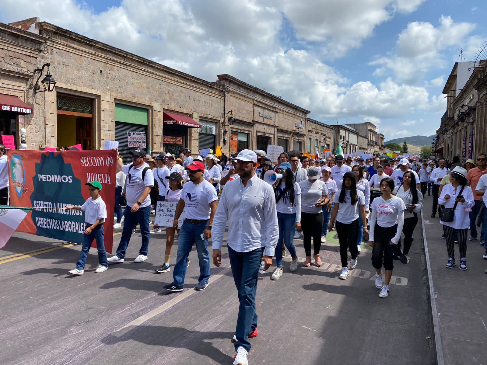 Se suma Morelia y marcha a favor del Poder Judicial de la Federación
