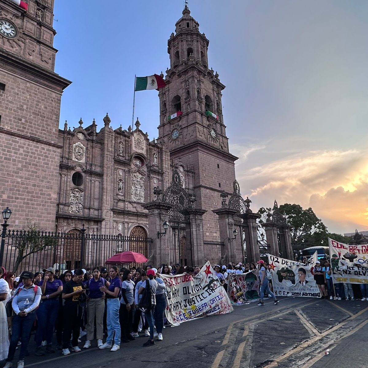 “No se olvida”, consigna principal en marcha del dos de octubre