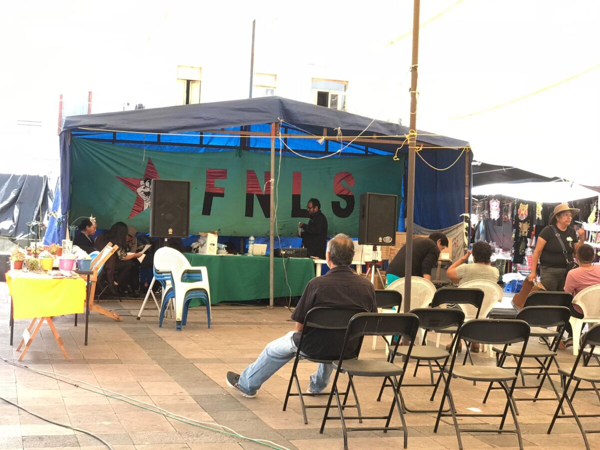 FNLS no se irá de la Plaza Melchor Ocampo, advierten