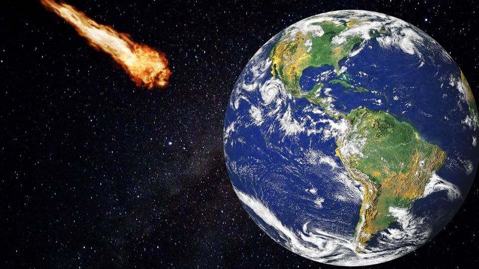cometa peligroso se dirige a la Tierra