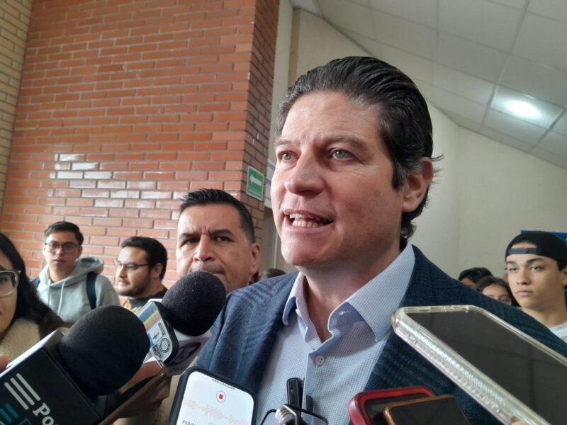 Alfonso calla sobre reelección pero quiere respaldo del PAN