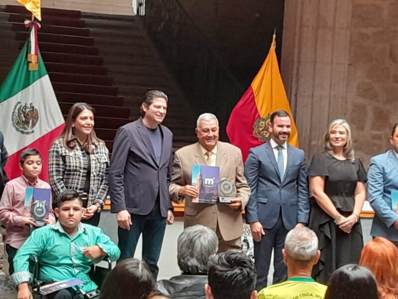 Ayuntamiento de Morelia recicla reconocimientos deportivos