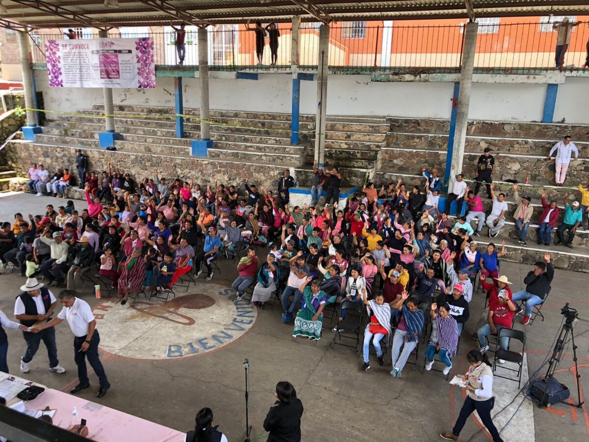 Indígenas de Michoacán exigen legislador emanado de autogobiernos