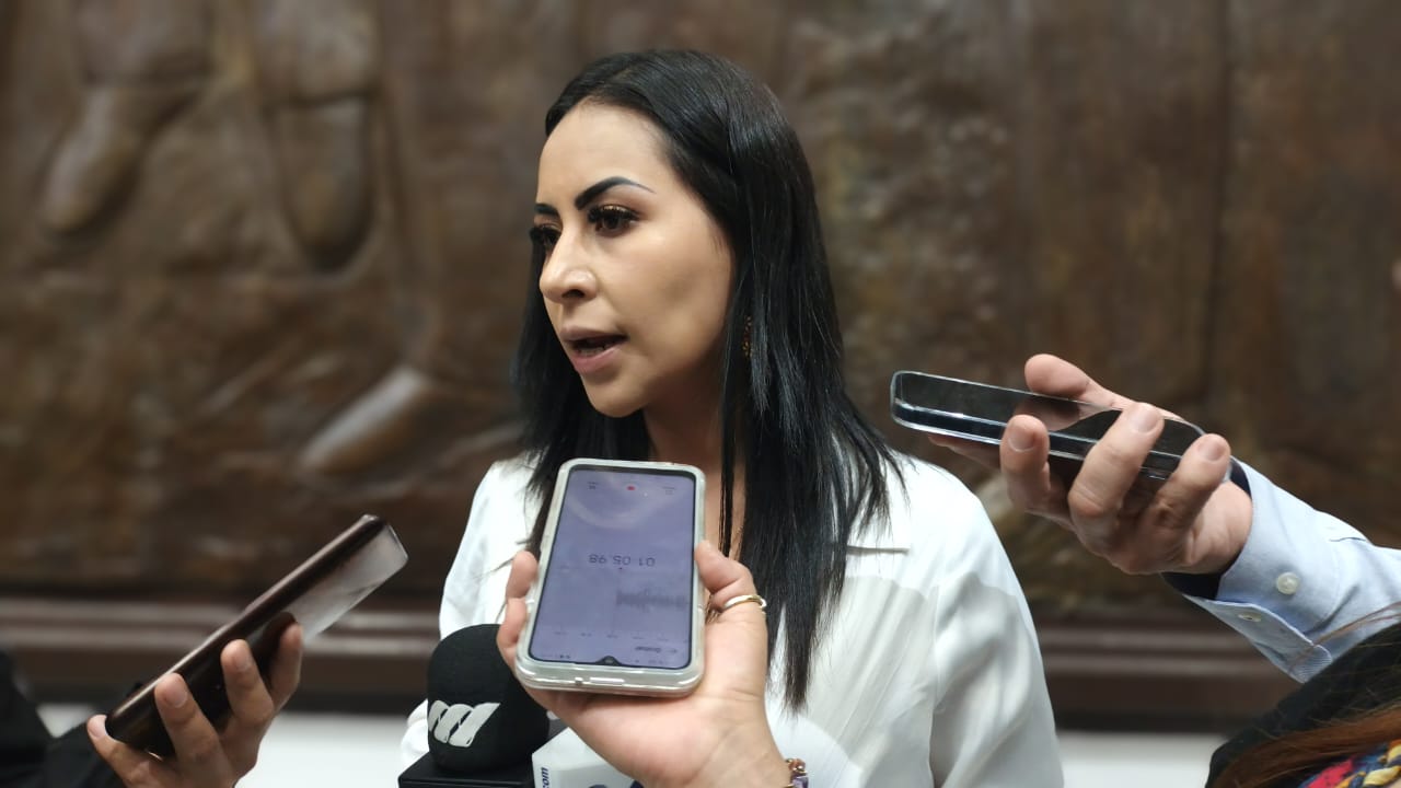 PRI PAN y PRD son familia