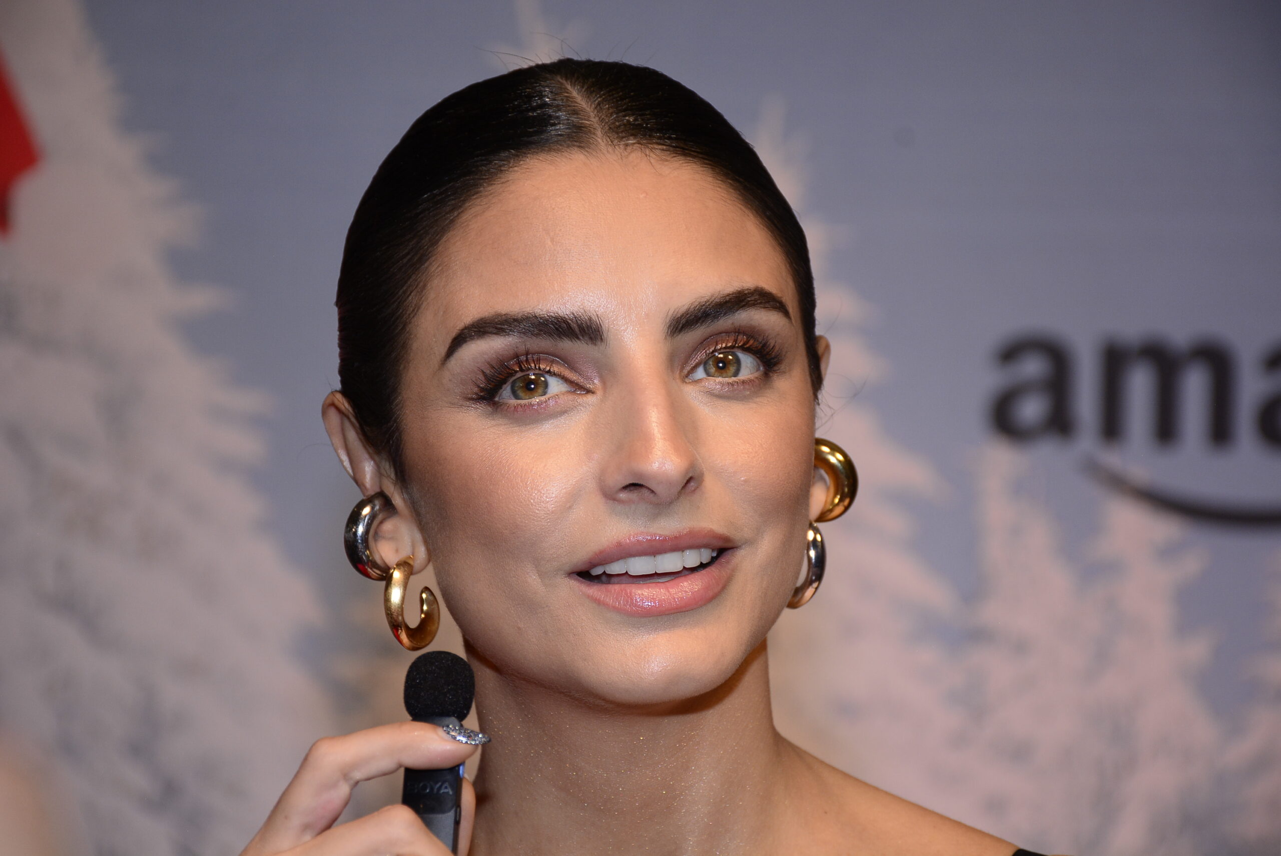 Aislinn Derbez descarta reconciliación