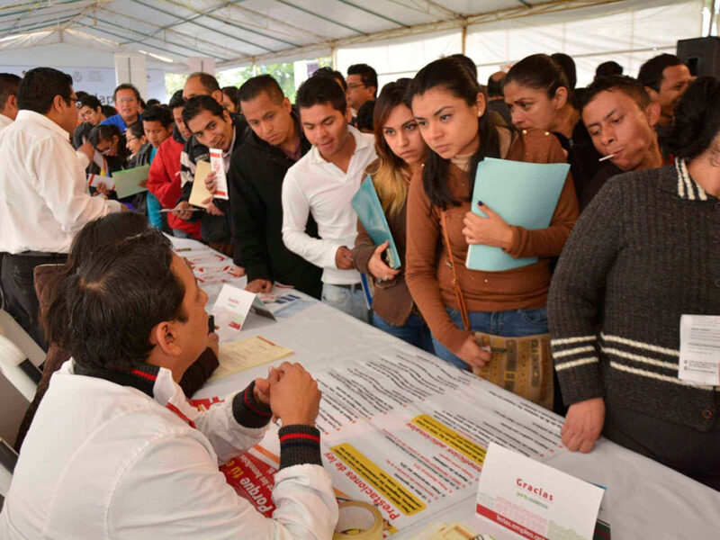 Beneficiarios de Jóvenes Construyendo el Futuro no han recibido su beca