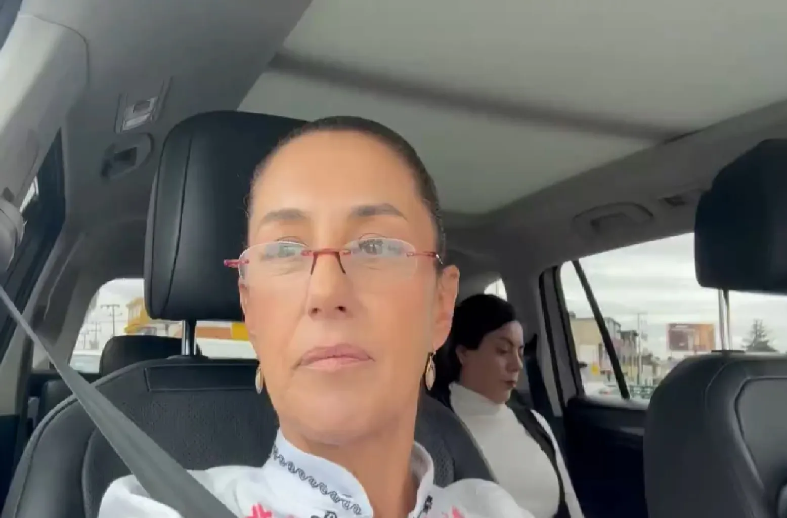 Da Sheinbaum razón a Samuel García y señala imposición en Nuevo León