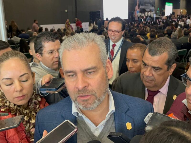 Hay mejores evaluaciones educativas que la de PISA: Bedolla