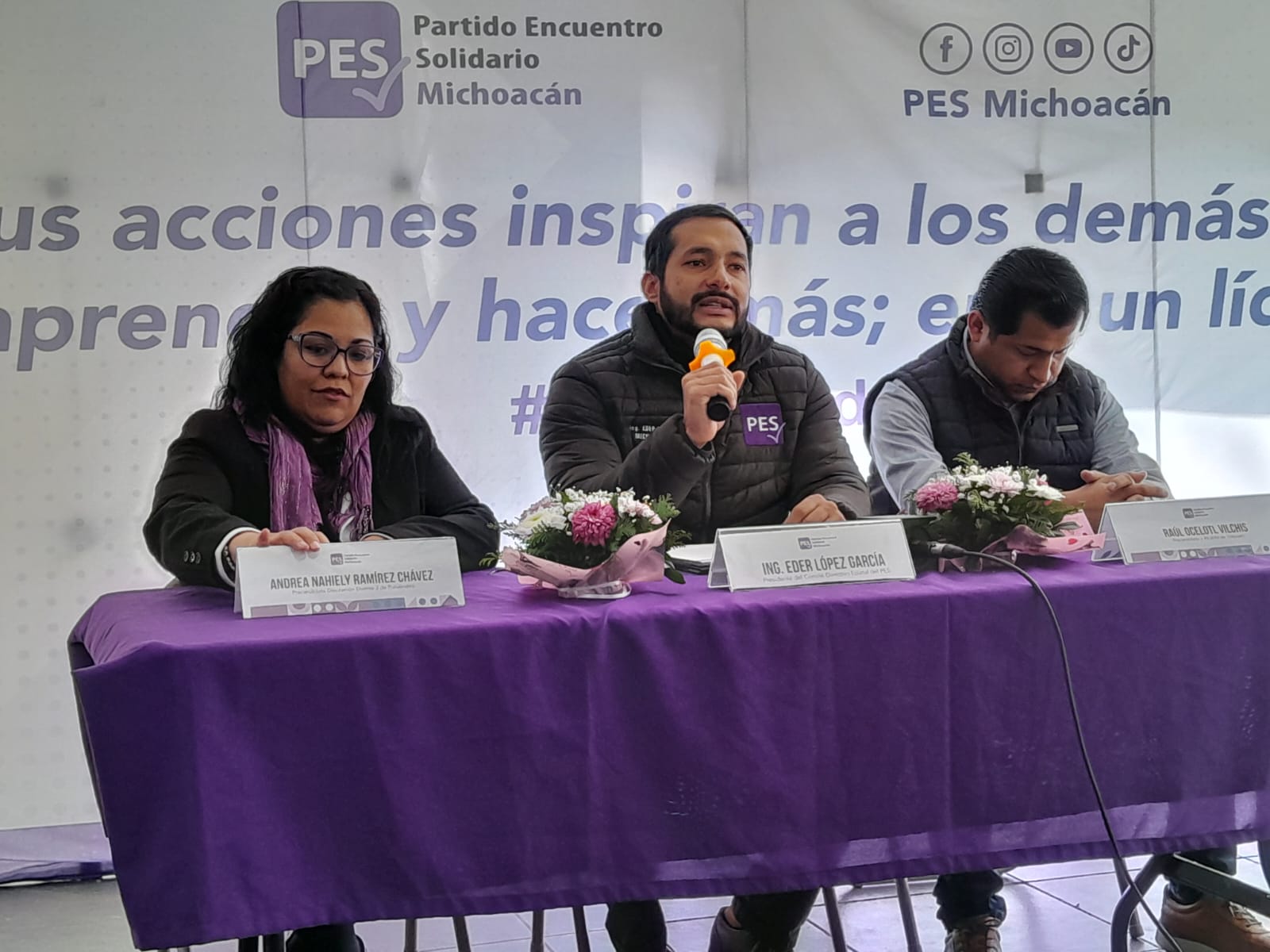 Líder del PES reniega de amiguismo político y su mamá es legisladora