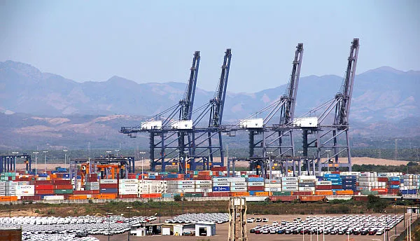 Puerto de Lázaro Cárdenas cerrará 2023 con crecimiento en operatividad